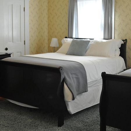 The Doctor'S Inn Oxford Room photo