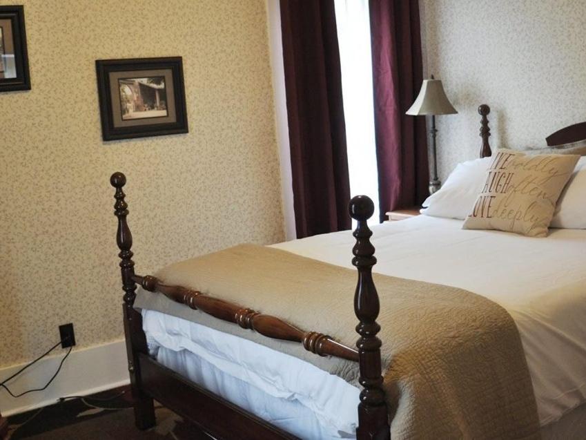 The Doctor'S Inn Oxford Room photo